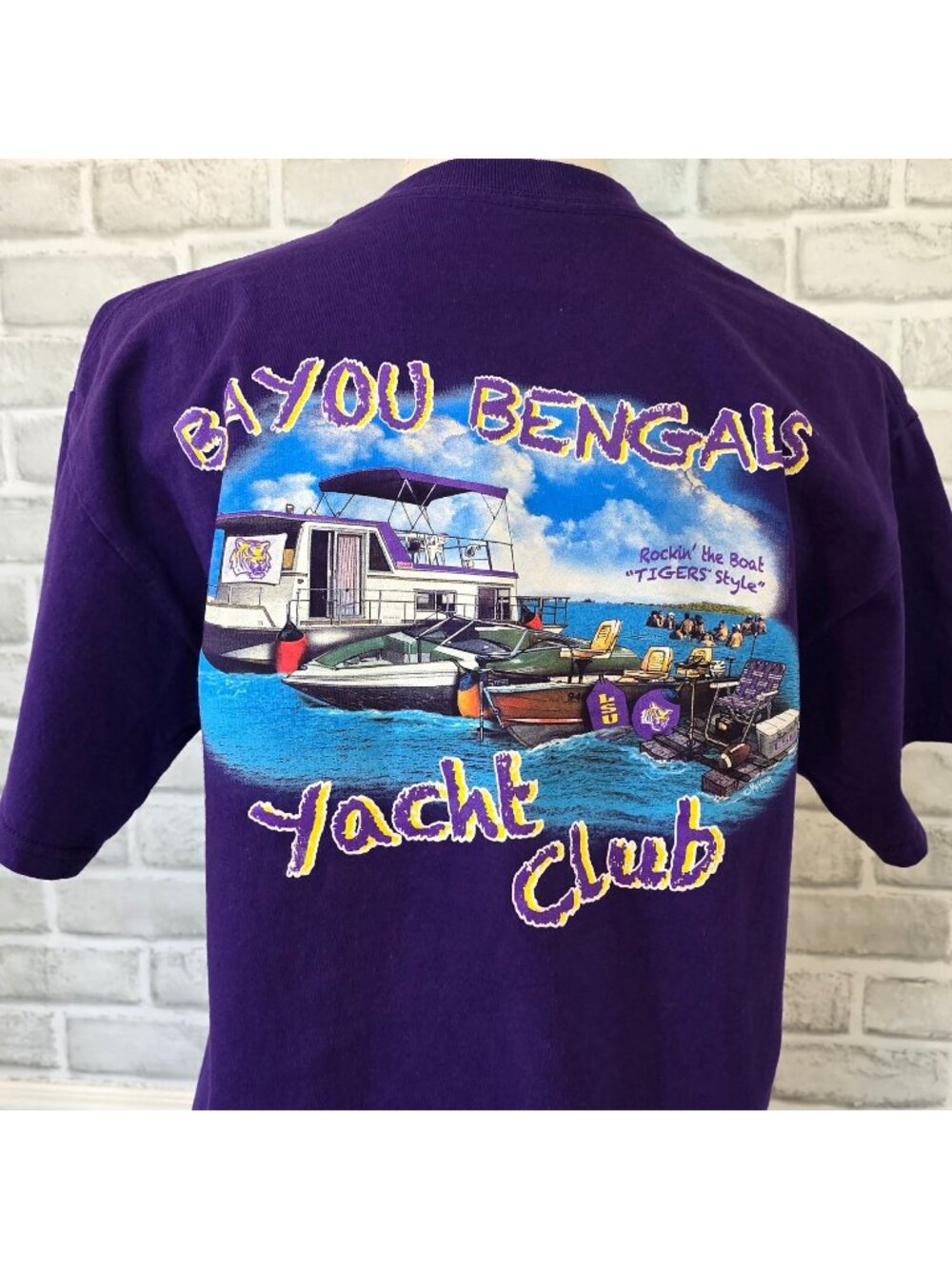 Vintage LSU Tigers Bayou Bengals Yacht Club T-Shirt Purple Rockin’ the Boat M